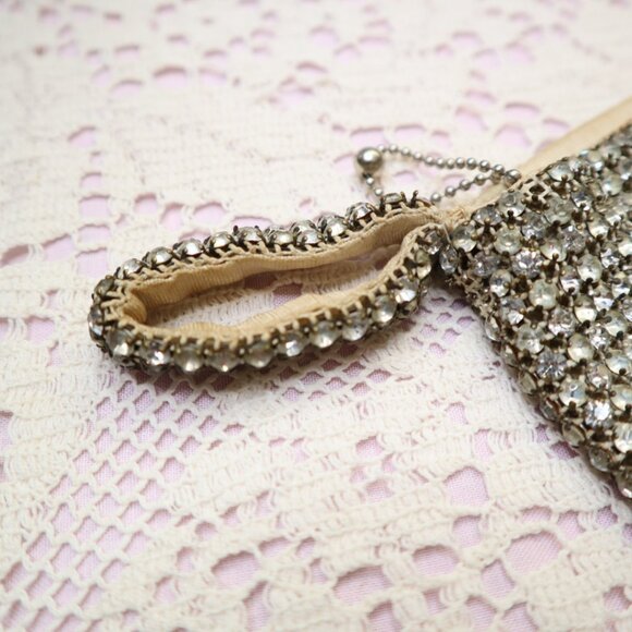 Antique 1920s Art Deco Rhinestone Pouch Czechoslovakia Glamorous Evening Bag Wri - Picture 3 of 13